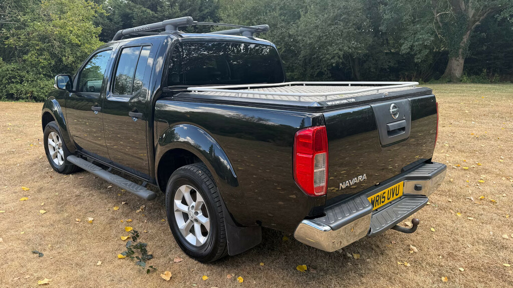 Nissan Navara Double Cab Pick Up Tekna 2.5Dci 190 4Wd Pick Up Di Black #4