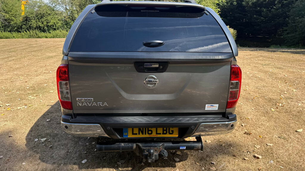 Nissan Navara Double Cab Pick Up Tekna 2.3Dci 190 4Wd Pick Up Di Grey #5