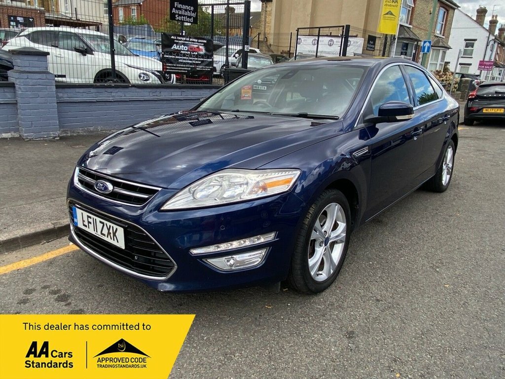 Ford Mondeo 2L Titanium Blue