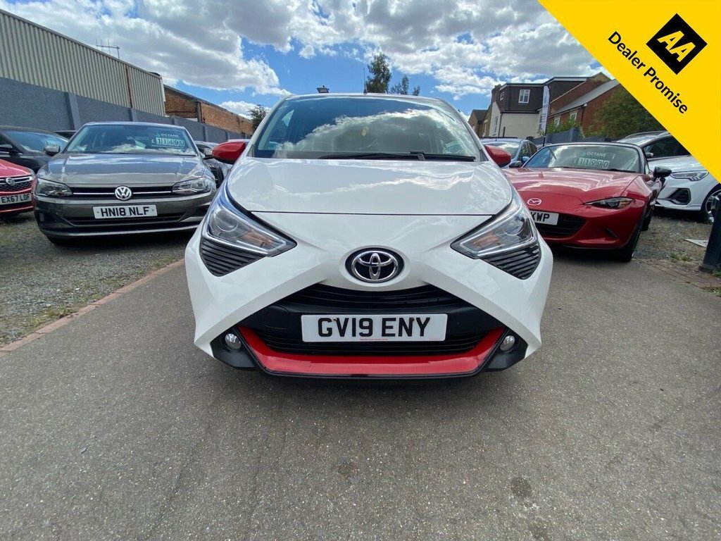 Toyota Aygo 1L X-trend GV19ENY White #2