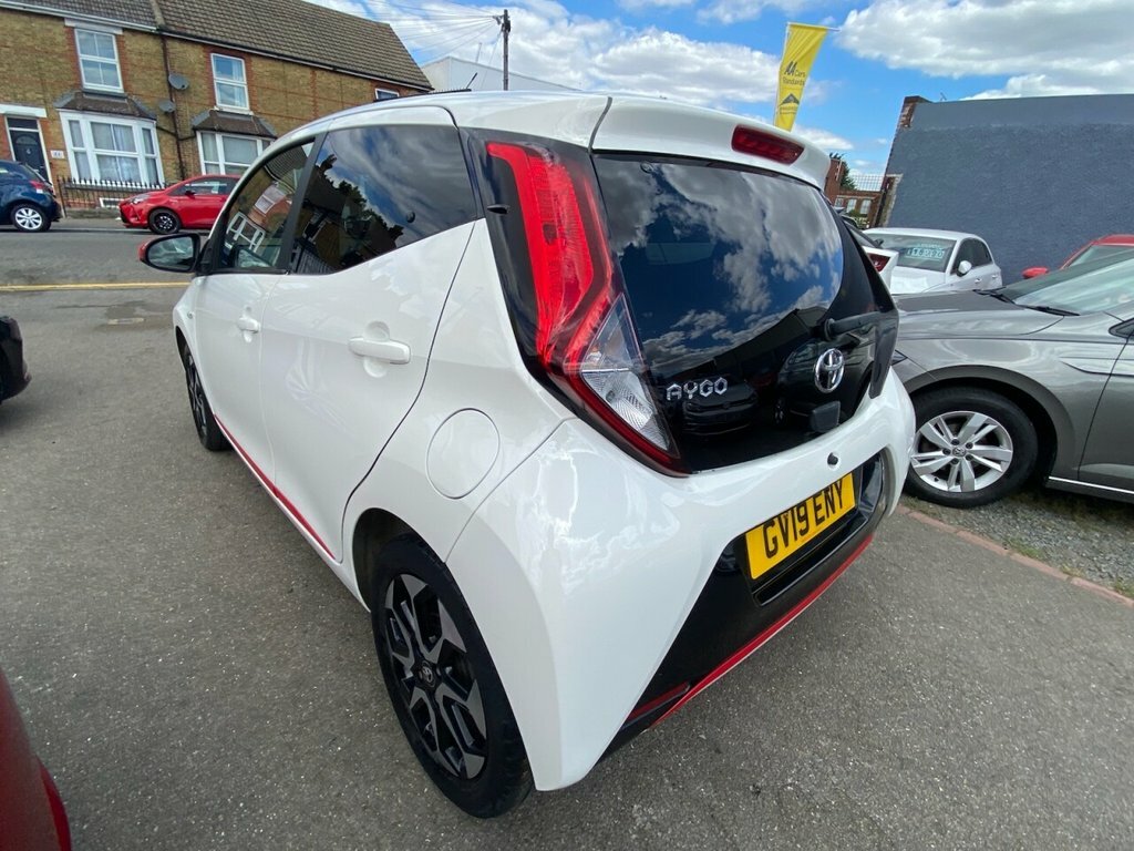 Toyota Aygo 1L X-trend GV19ENY White #6