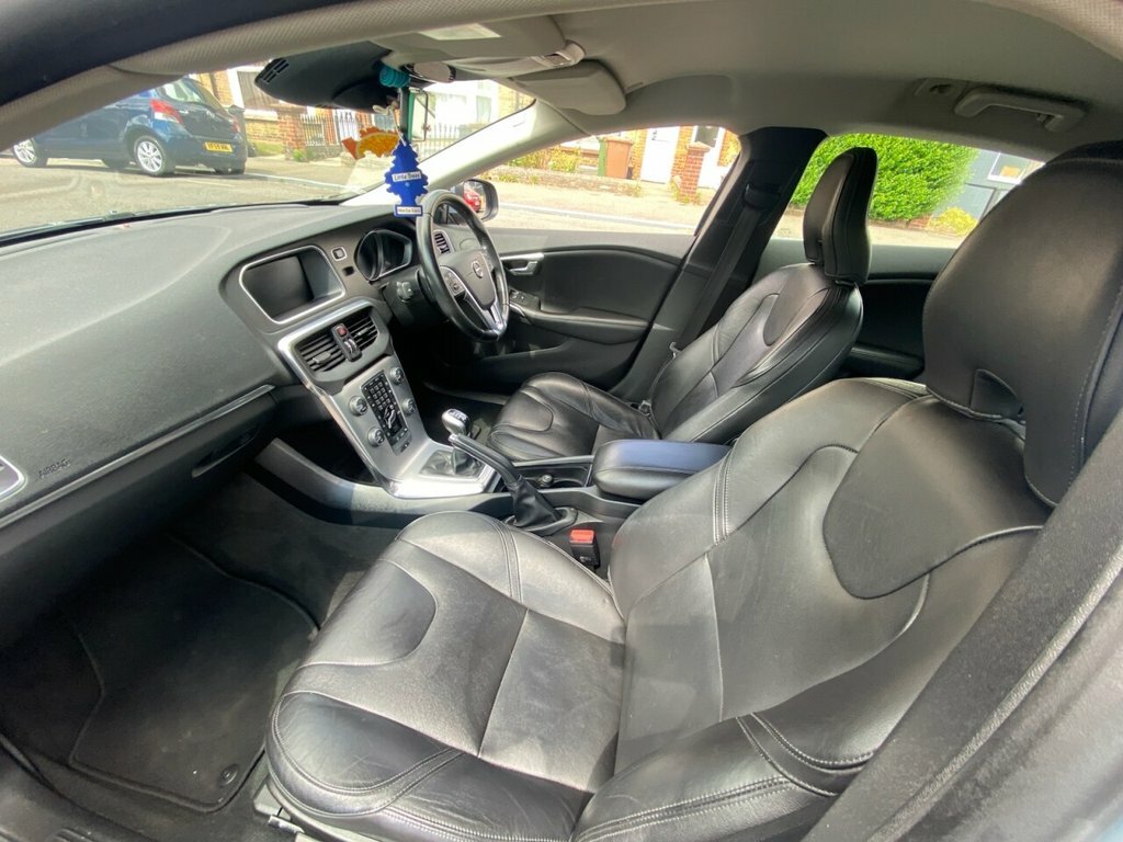 Volvo V40 2L Inscription Blue #5