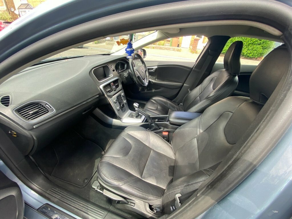 Volvo V40 2L Inscription Blue #6