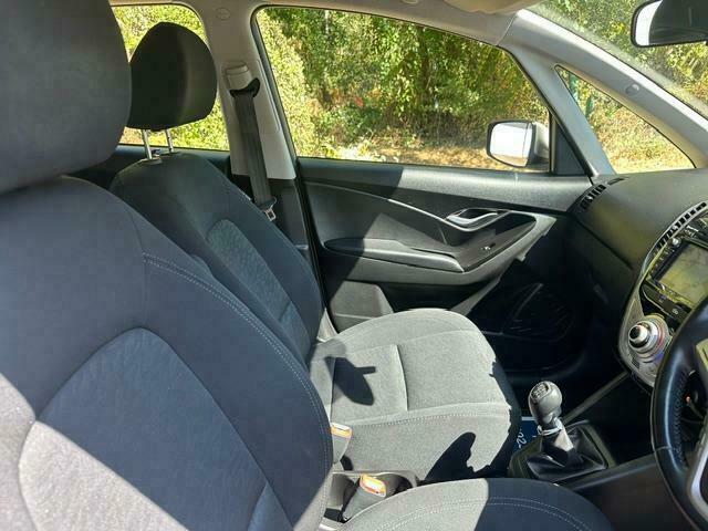 Hyundai Ix20 1.6 Se Nav Hatchback Euro 6 125 White #13