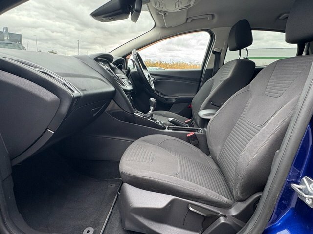 Ford Focus Tdci Titanium Hatchback WR17GZL Blue #4