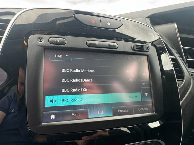 Renault Captur Renault Captur 0.9 Tce 90 Signature X Nav Black #23