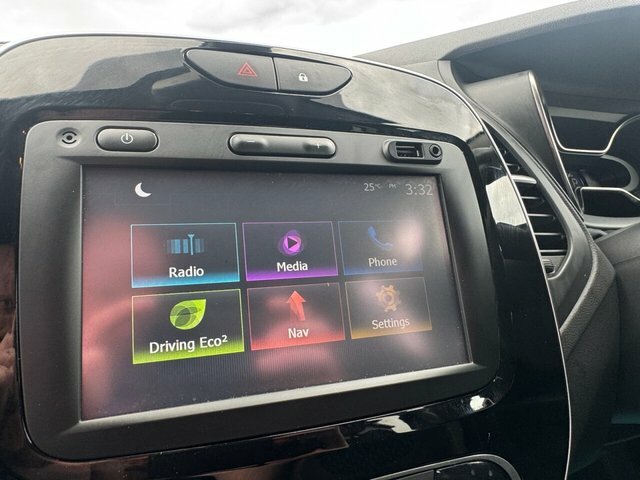 Renault Captur Renault Captur 0.9 Tce 90 Signature X Nav Black #21