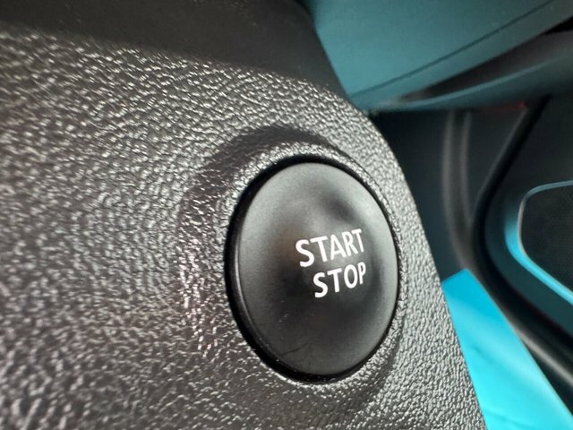 Renault Captur Renault Captur 0.9 Tce 90 Signature X Nav Black #35