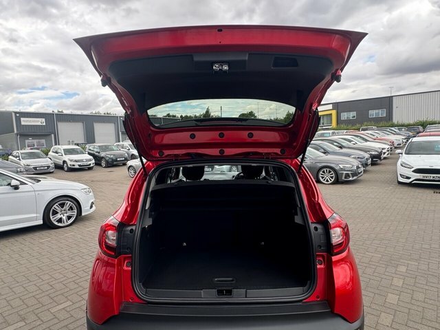 Renault Captur Renault Captur 0.9 Tce 90 Signature X Nav Black #25