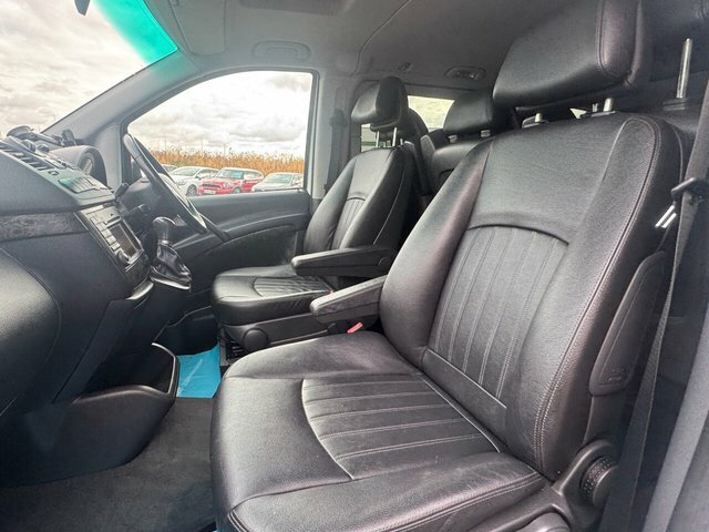 Mercedes-Benz Viano Cdi Ambiente Mpv White #4