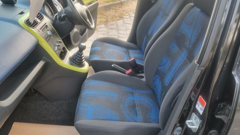 Vauxhall Agila 1.0 S 5Drlow Mileage Only 37,000 Miles, Low Tax,s Silver #9
