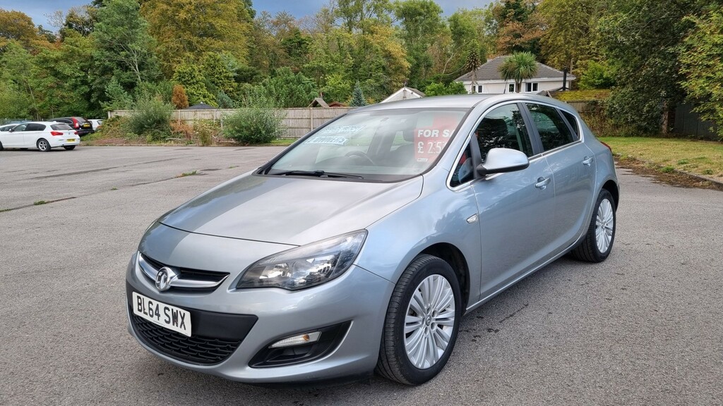 Vauxhall Astra Hatchback 1.6 16V Excite 2014 BL64SWX Silver #6
