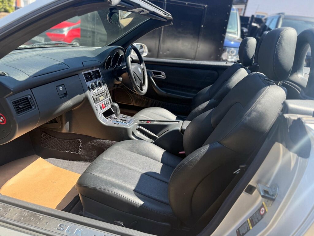 Mercedes-Benz SLK Silver #67