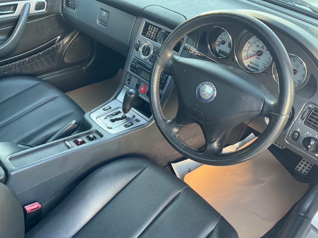 Mercedes-Benz SLK Silver #27