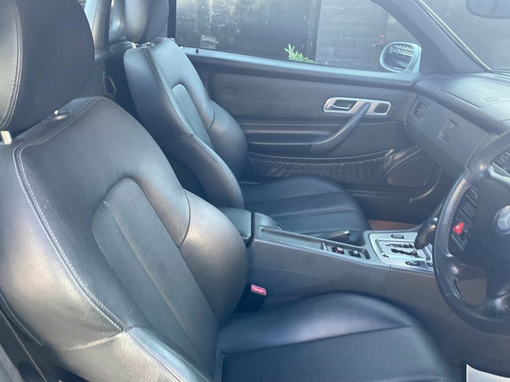 Mercedes-Benz SLK Silver #30