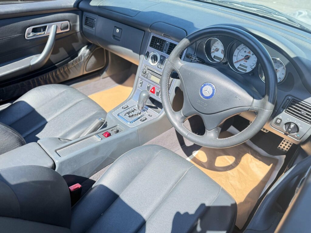 Mercedes-Benz SLK Silver #79