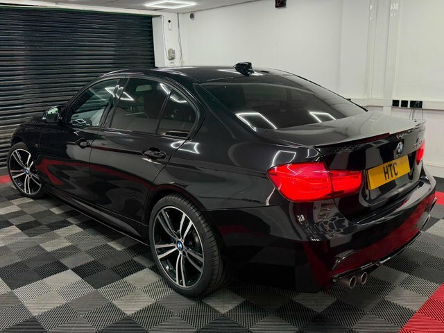 BMW 3 Series 330D M Sport Black #5