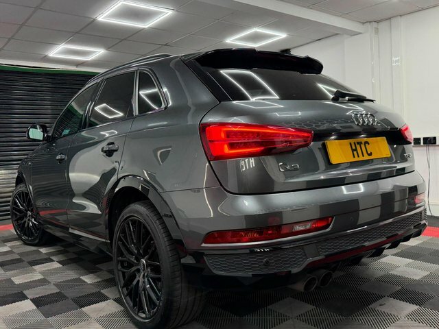 Audi Q3 Tfsi Cod Black Edition Black #4