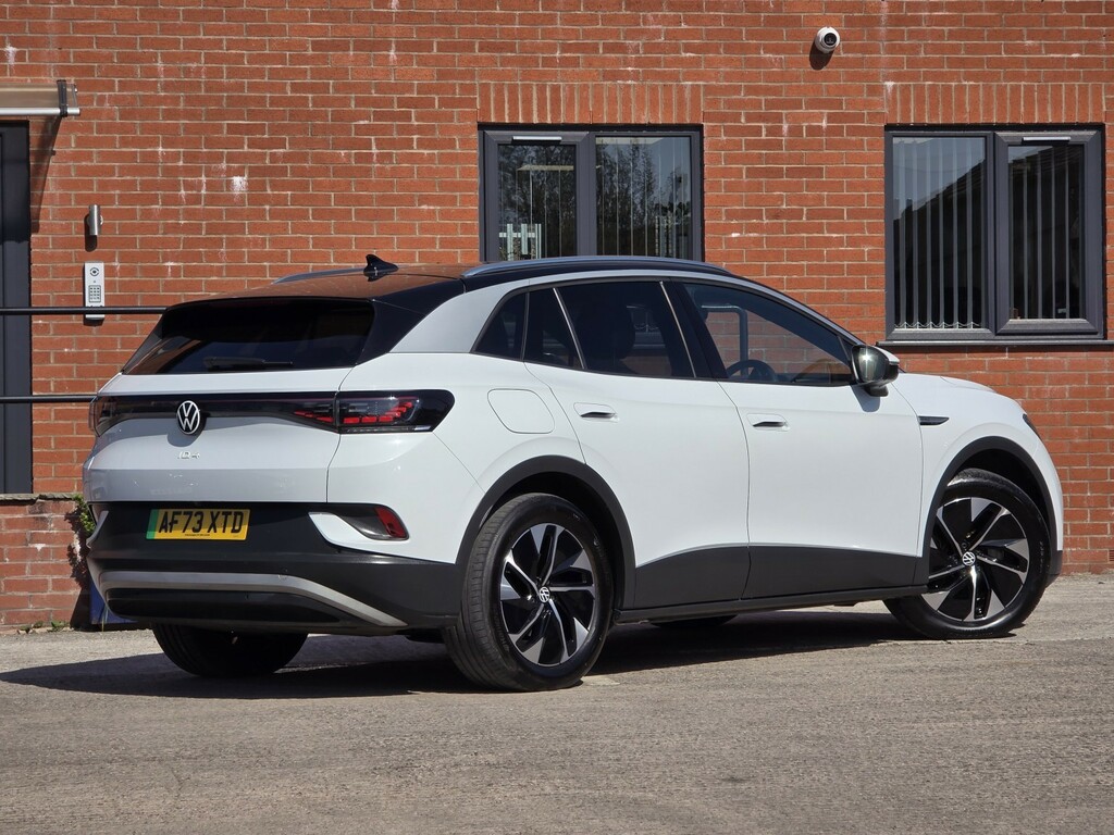 Volkswagen ID.4 Suv White #6