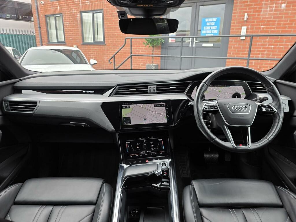 Audi E-tron Suv LO72NGN Black #3