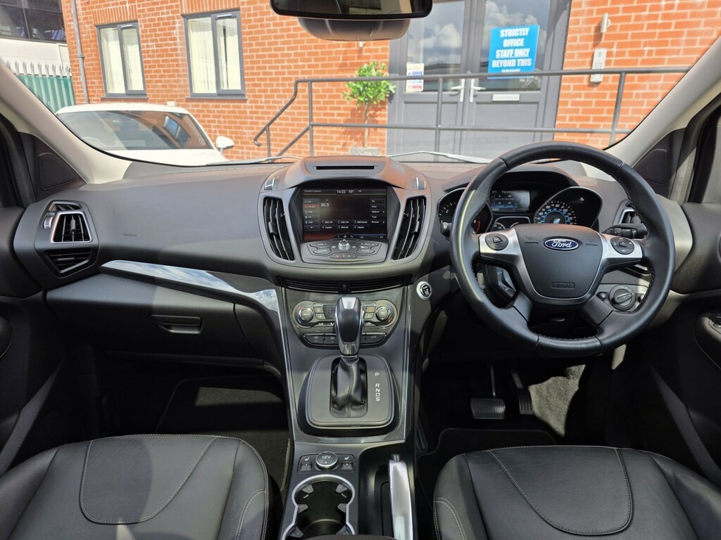 Ford Kuga 2.0 Tdci Titanium X Black #4