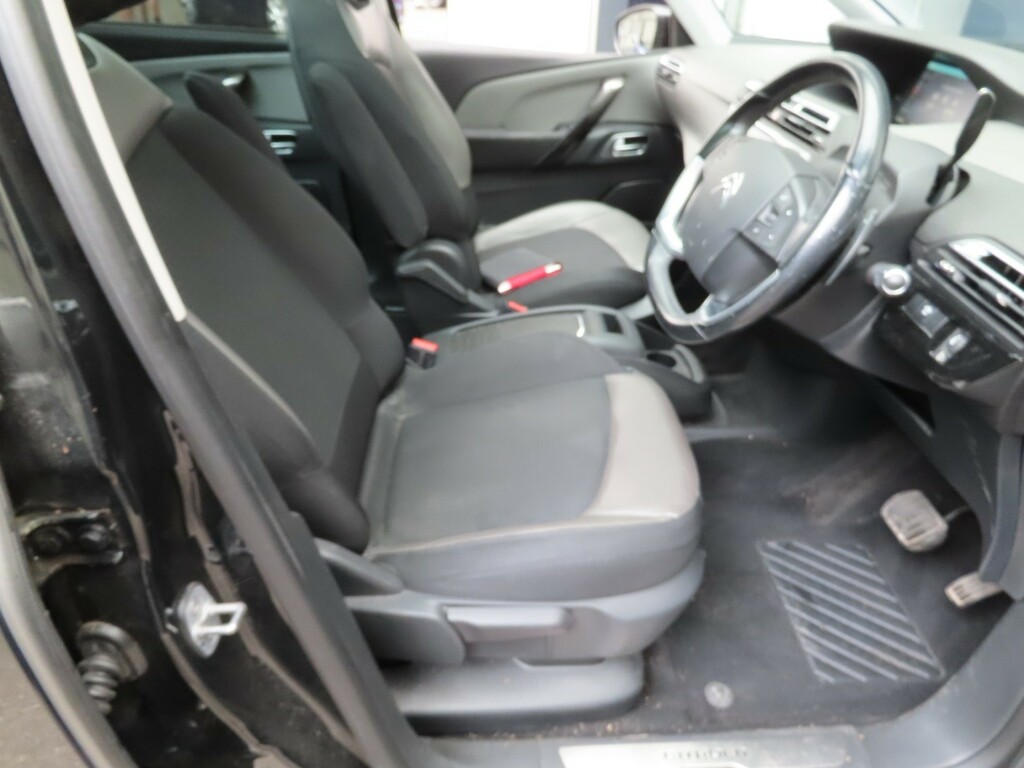 Citroen C4 Picasso 1.6 Bluehdi Flair Black #4