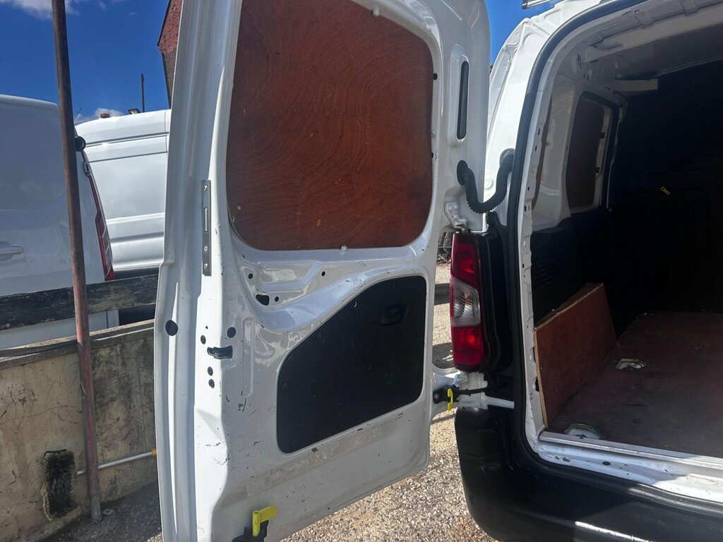 Citroen Berlingo Bluehdi Feel XL Ss Gold #19
