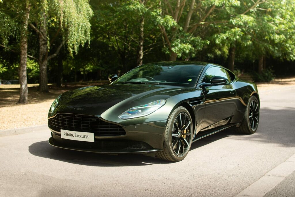 Aston Martin DB11 4.0 V8