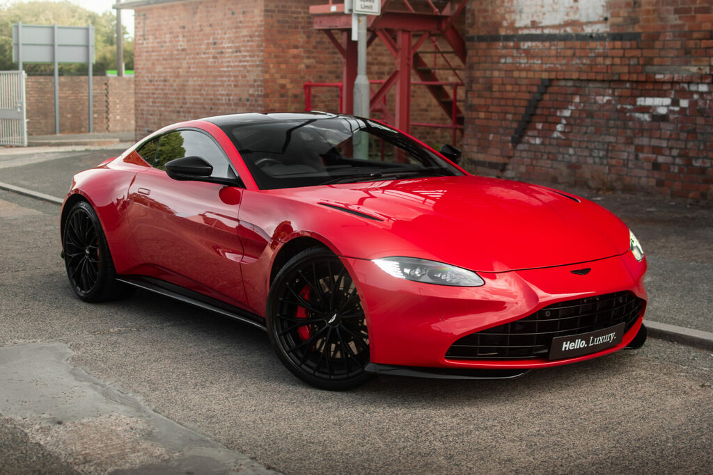 Aston Martin Vantage 4.0 V8 