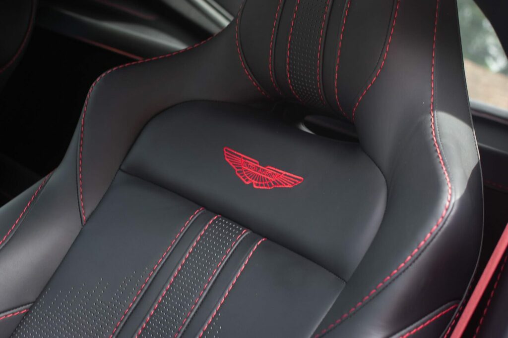 Aston Martin Vantage 4.0 V8  #5