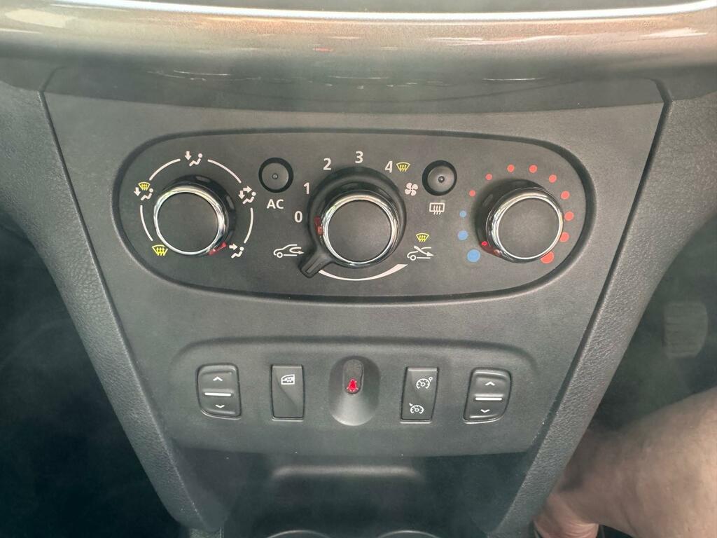 Dacia Sandero Stepway 0.9 Tce Ambiance Hatchback Euro Black #18