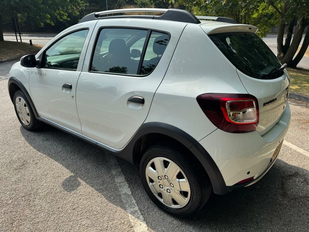 Dacia Sandero Stepway Laureate Tce White #3