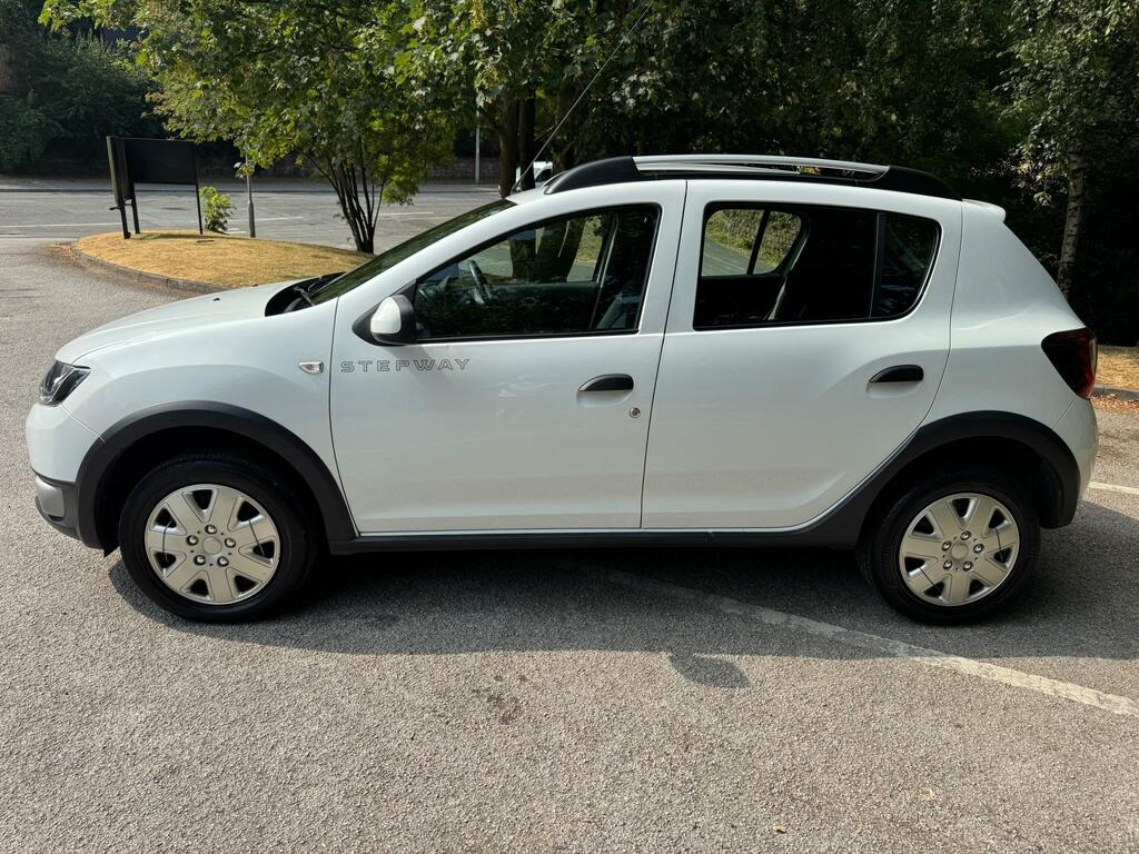 Dacia Sandero Stepway Laureate Tce White #2