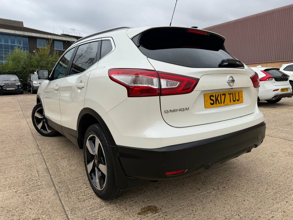 Nissan Qashqai Home Car Detail SK17TUJ #4