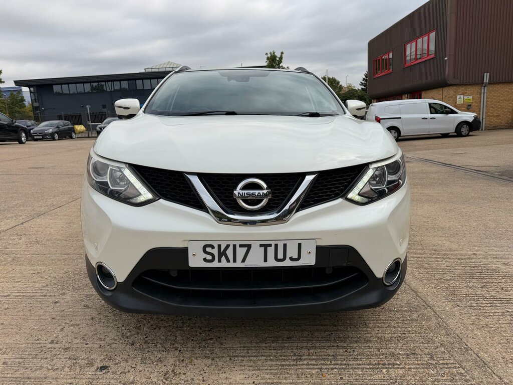 Nissan Qashqai Home Car Detail SK17TUJ #2