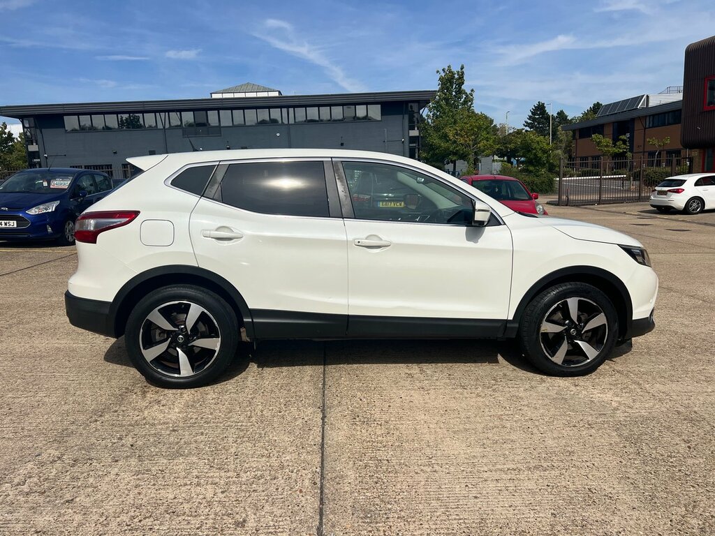 Nissan Qashqai Home Car Detail CX16ZBY #2