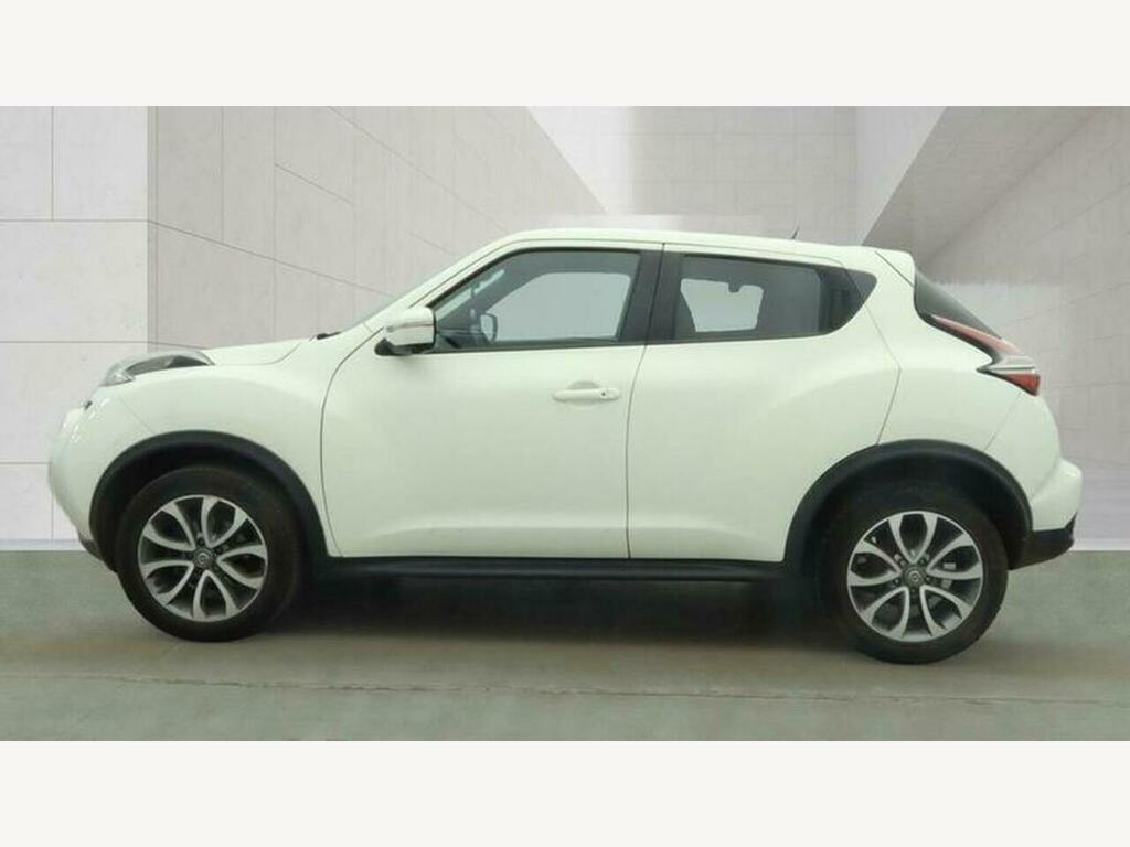 Nissan Juke Home Car Detail White #6