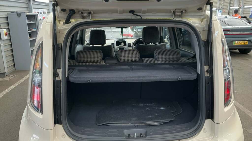 Kia Soul 1.6 2 Crdi Silver #8