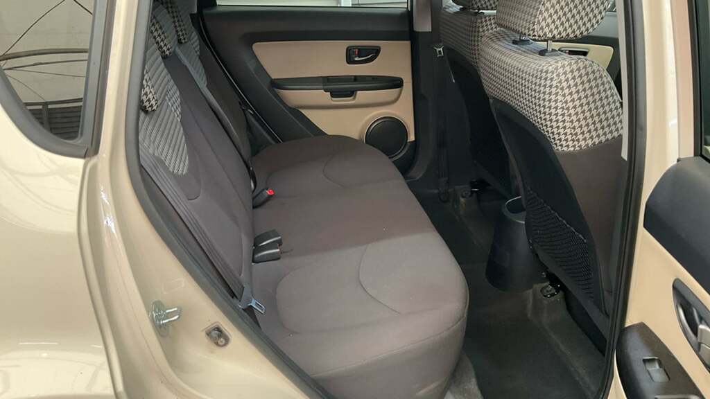 Kia Soul 1.6 2 Crdi Silver #9