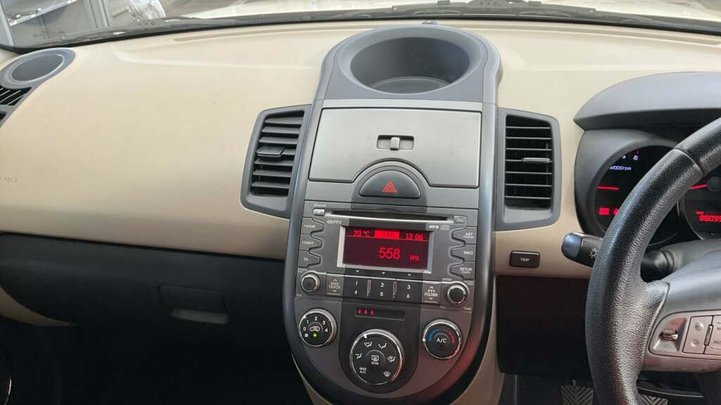 Kia Soul 1.6 2 Crdi Silver #12