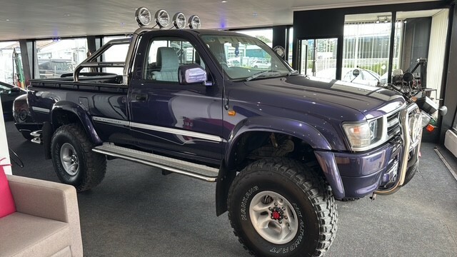 Toyota HILUX Pickup 2.4 Turbo Probably The Best In Count Blue #4