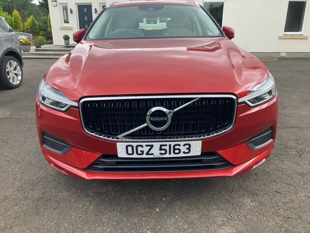 Volvo XC60 2.0 Momentum T5 Reverse Camera 4X4 Red