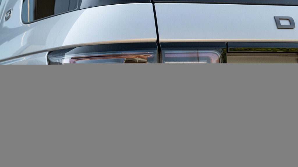 Land Rover Discovery Sport 2.0 D180 R-dynamic Hse KS69YJE Silver #6