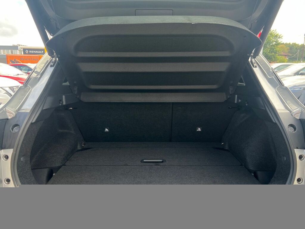 Nissan Qashqai 1.3 Dig-t Mh 158 Tekna Xtronic Silver #3