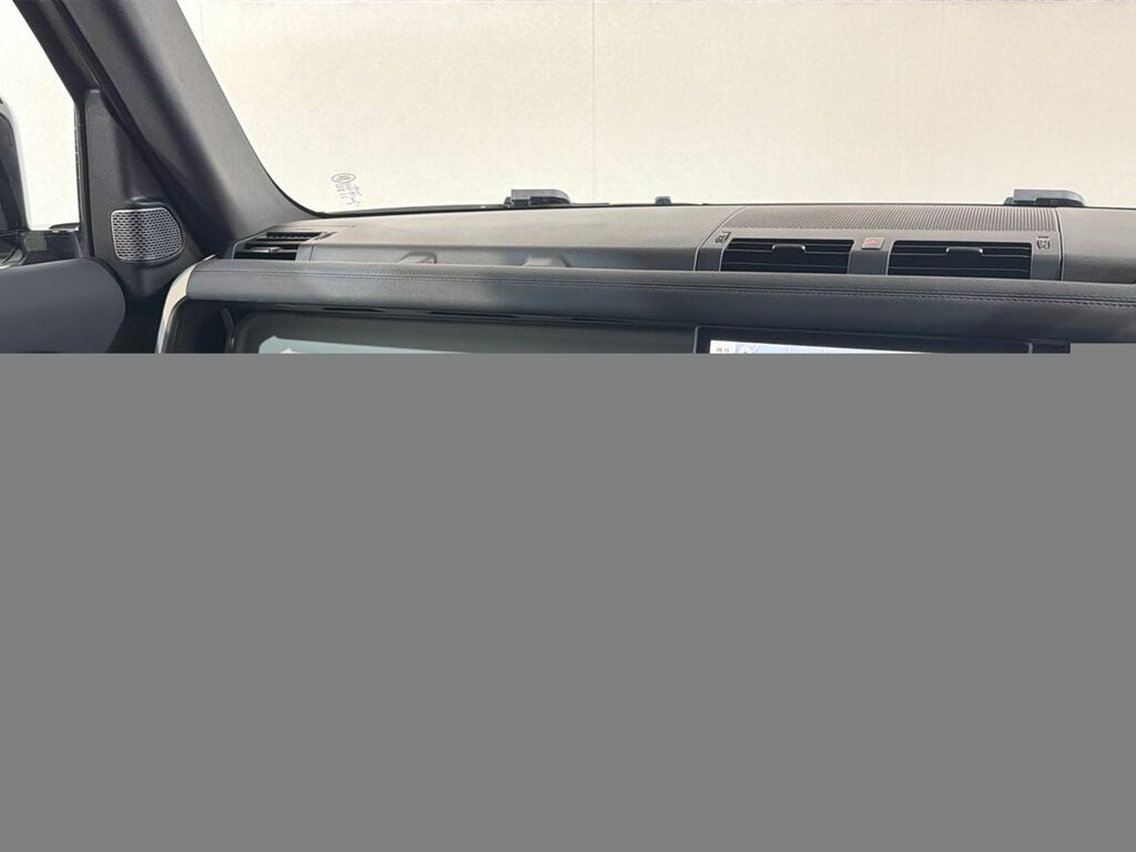 Land Rover Defender 90 3.0 D250 S 90 Green #6