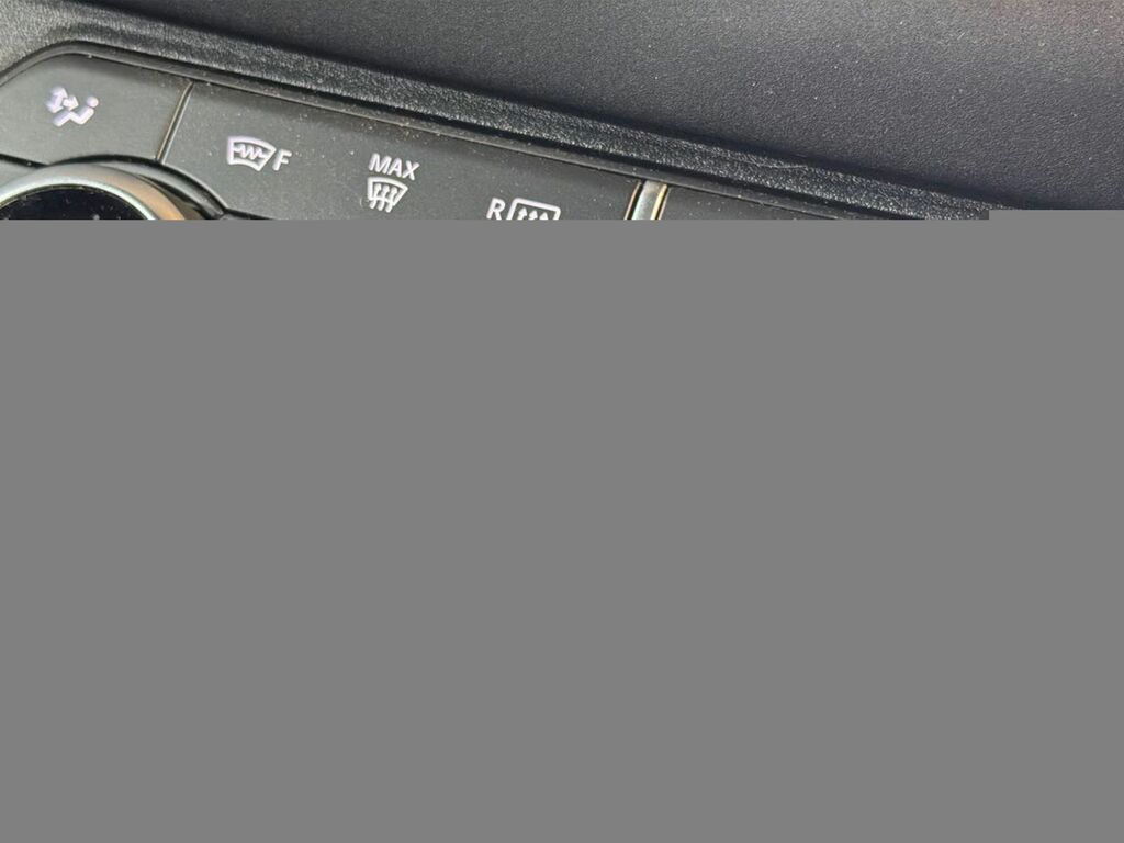 Land Rover Defender 90 3.0 D250 S 90 Green #2