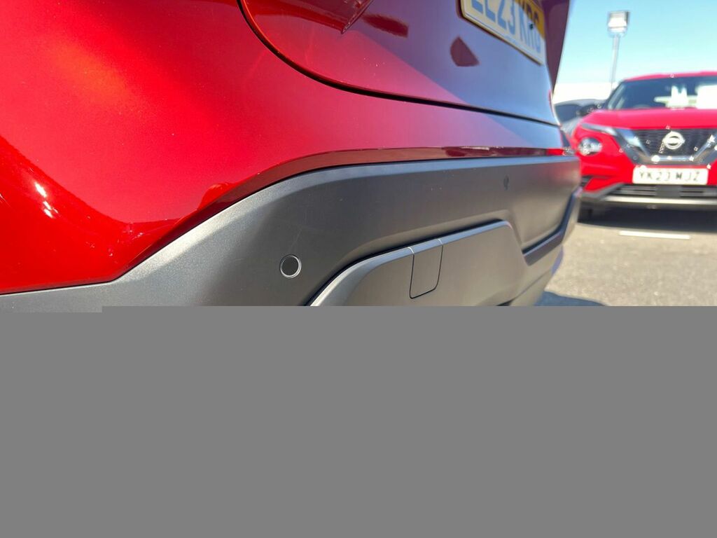 Nissan Qashqai 1.3 Dig-t Mh Acenta Premium Red #2