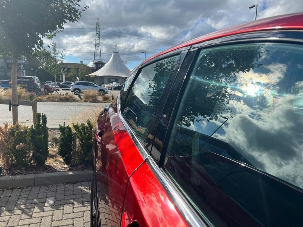 Nissan Qashqai 1.3 Dig-t Mh Acenta Premium Red #5