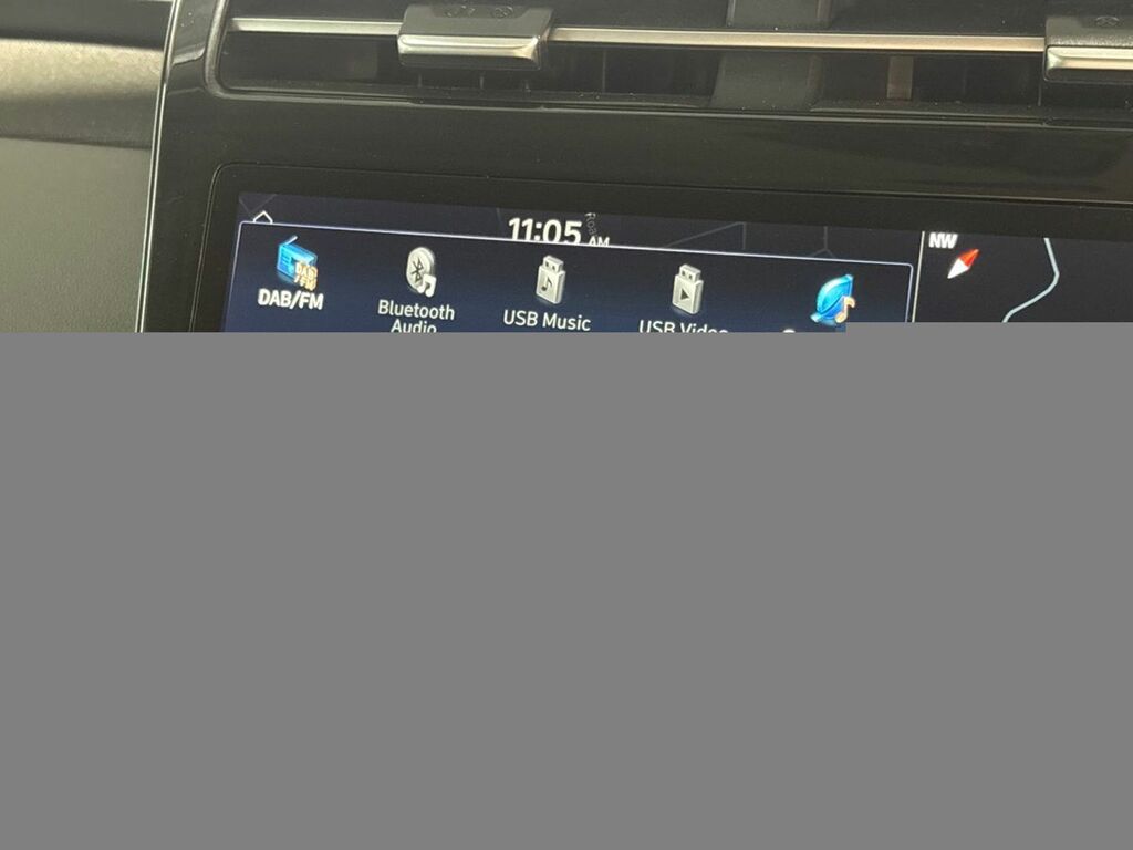 Hyundai Tucson Premium Red #3
