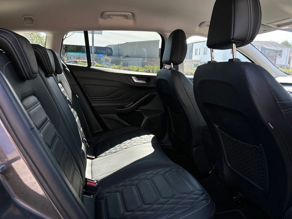 Ford Focus 1.0T Ecoboost Mhev St-line Hatchback Hy Black #9